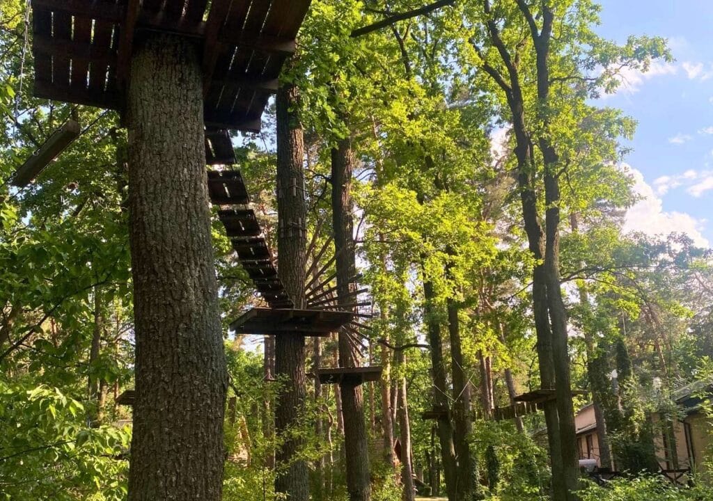 відпочинок-з-дітьми-на-природі-мотузковий-парк-під-києвом